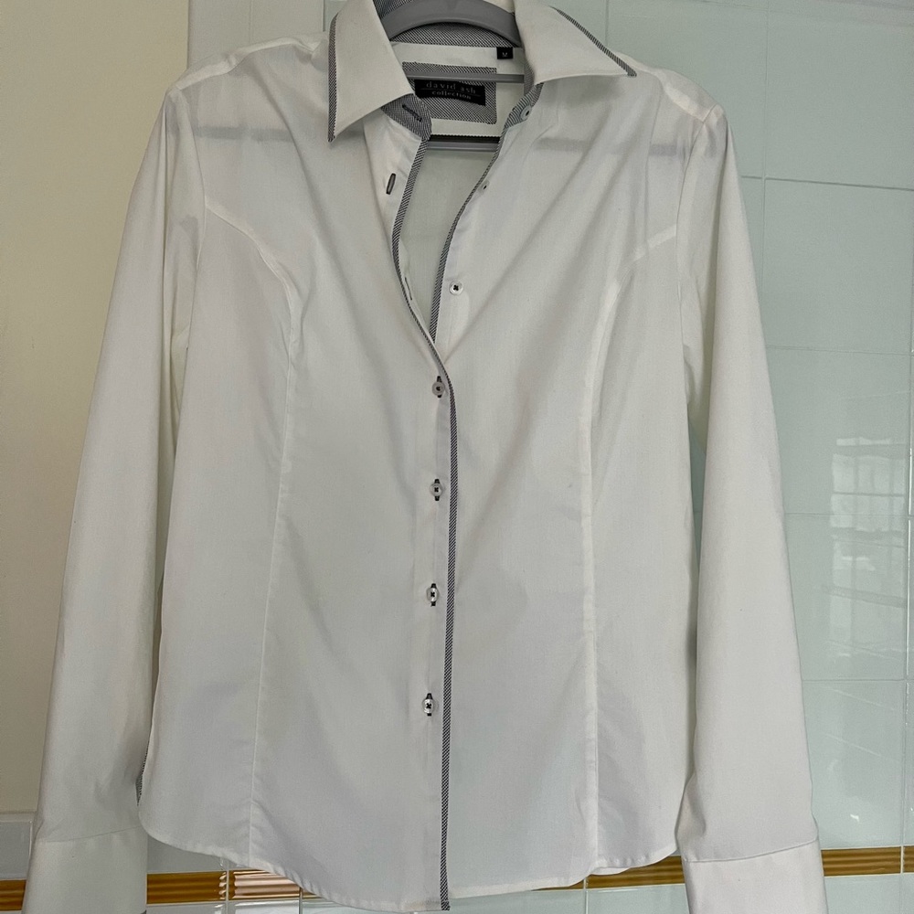 NWOT David ash collection women’s M button down